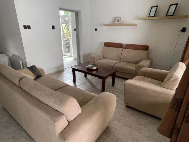 Boni Apartman มิชโคลซ์ ภายนอก รูปภาพ