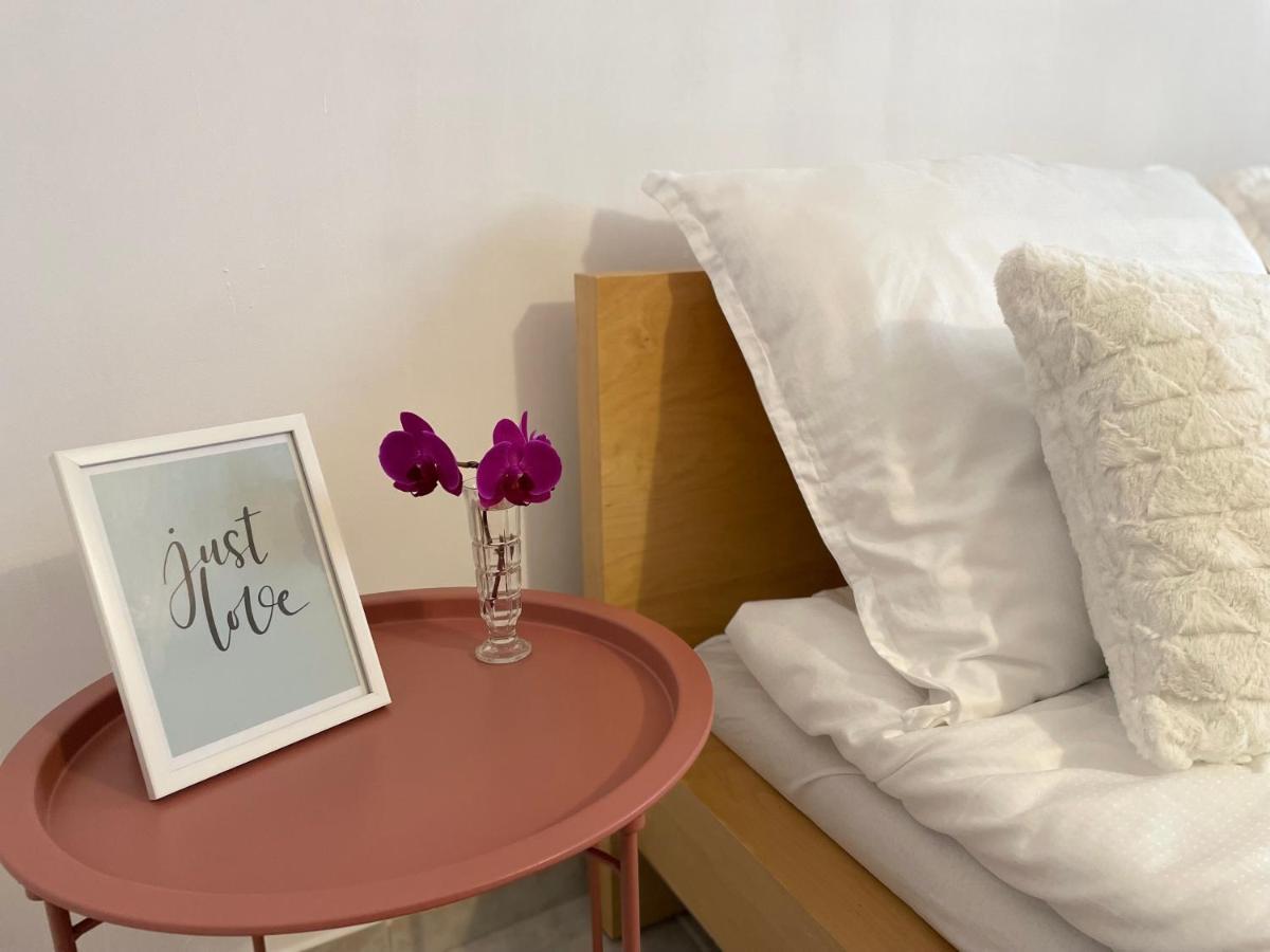 Boni Apartman มิชโคลซ์ ภายนอก รูปภาพ